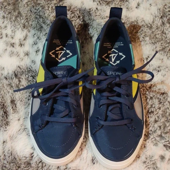 Sperry Crest Vibe Bionic Sneakers - Picture 2 of 8